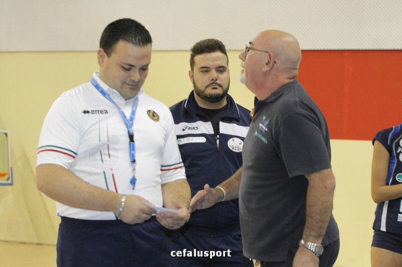111030 volley 171_tn.jpg